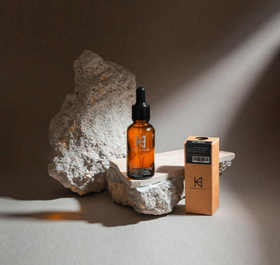 Floral oil fragrance